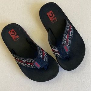 Teva mush flip flops